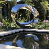 Espelho de aço inoxidável moderno Anel exterior Escultura de paisagem aquática para hotéis e vilas