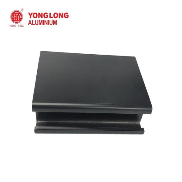 La voladura de arena negra pulveriza el perfil de aluminio revestido de las protuberancias para el marco 6063 T3-T8 de Windows