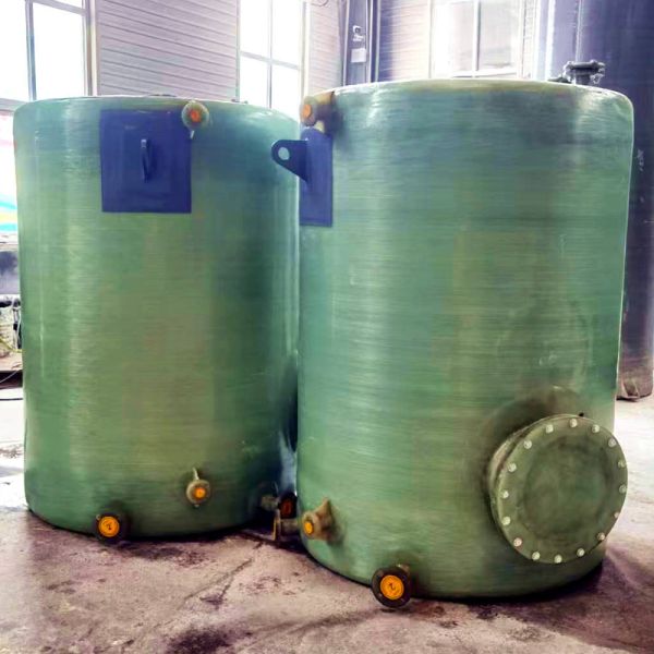 Corrosion Resistant Fiberglass Chemical Tank with High Durability for Heating Processes