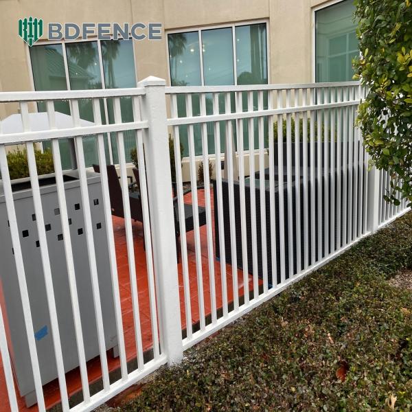 Anti-UV Projection Ready Tubular Steel Fence Display Surface