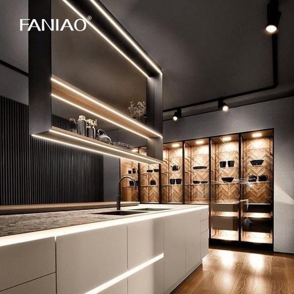 Дизайнерские шкафы для кухни из твердого дерева с высоким блеском