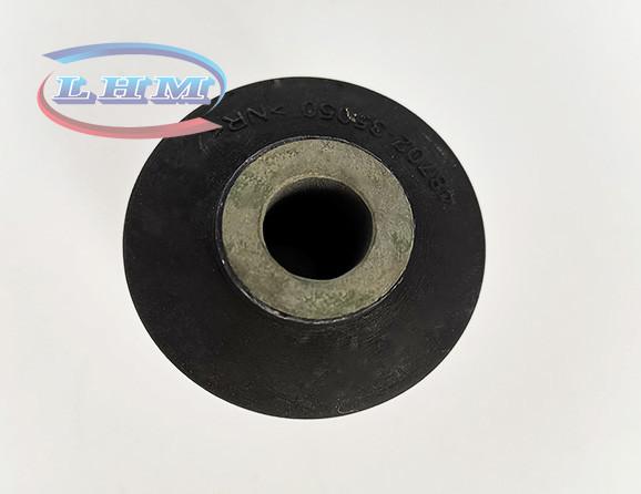 Black Rubber Car Control Arm Bushing 48702 35050 For Land Cruiser VZJ95 / KZN185
