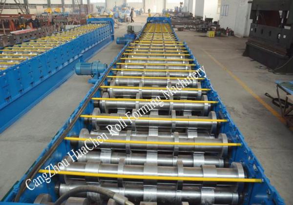 O PLC controla o rolo da plataforma do metal do corte de Hydralic que forma a máquina para 26 estações do rolo