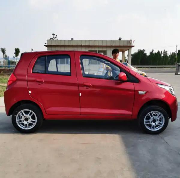 Hybrid FH-S6 Mini Electric Car New Energy Vehicles 100km/H