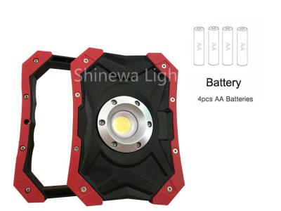 Luz Handheld a pilhas do trabalho do diodo emissor de luz do AA 7 horas de suporte magnético do tempo de execução