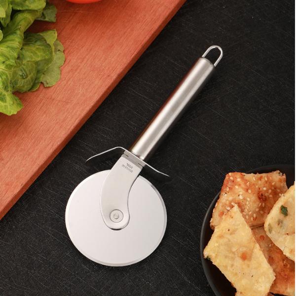 Stainless Steel Pizza Cutter Wheel Knife Kitchen Baking Tools