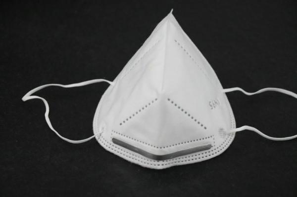 Medical Grade 16×11cm KN95 Earloop Face Mask