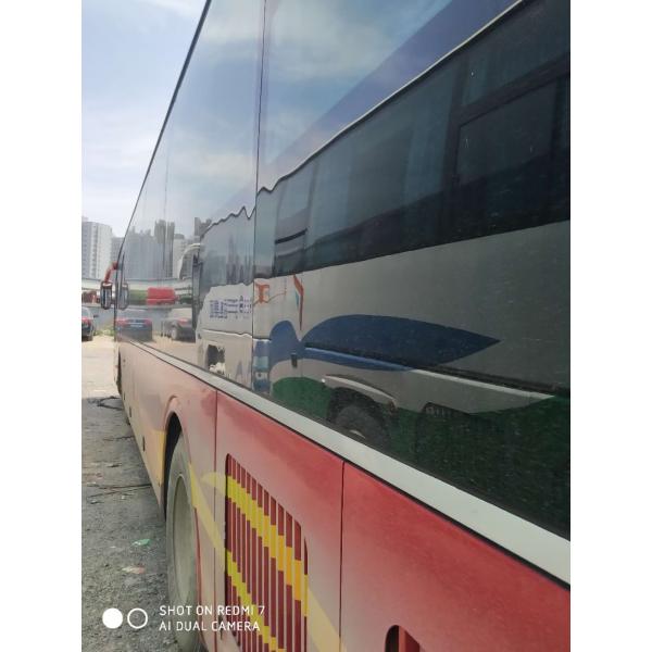 Le diesel rouge Yutong utilisé par LHD transporte 68 sièges avec la transmission manuelle