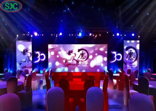 Indoor P4 Full Color Hanging LED Screen Video Wall 1/8 Scanning With Die Casting Aluminium