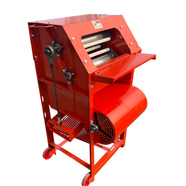 Electric Motor Peanut Picking Machine 500KG/H Farm Groundnut Separating Machine