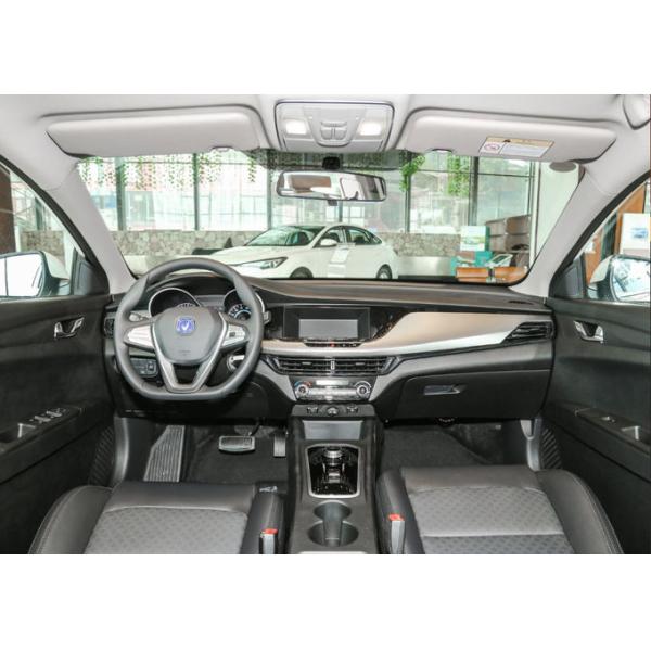 EV460 Eado Changan Car EV 5 Doors 5 Seats Compact Sedan