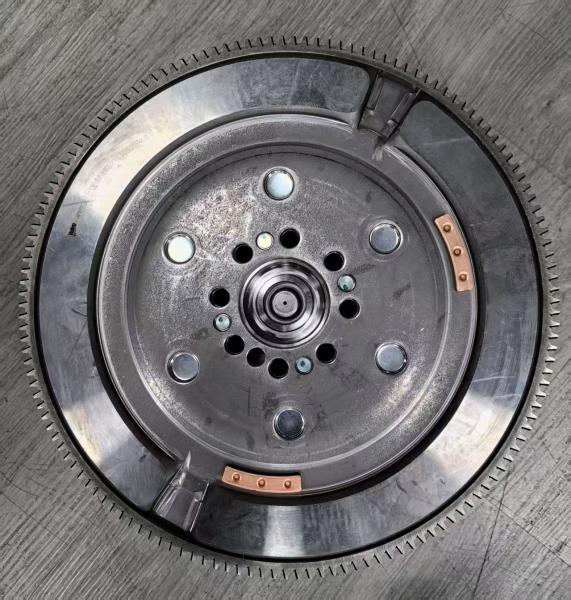 W906 VITO Mercedes Benz Sprinter Accessories Dual Mass Flywheel OM651 2.2