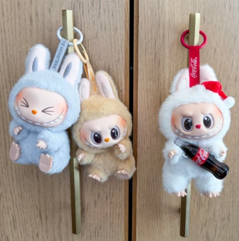 ZD Custom High-Revenue Automatic Touch Screen Toy Blind Box Vending Machines Labubu for Business Ideas
