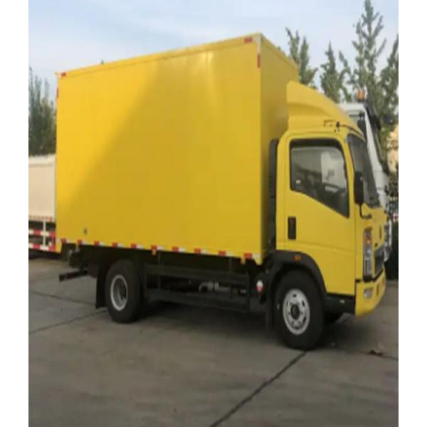 Легкий грузовик Sinotruk Howo 4x2 6 колес Коробка грузовик 140 лошадиных сил Грузовик с 18cbm 20cbm грузоподъемностью