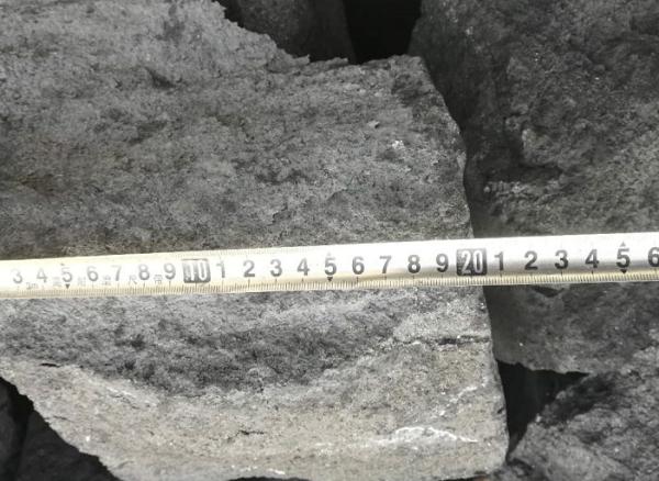 Coke de fonderie de 150-250MM à la sidérurgie/aux usines bas Sulpher de ciment