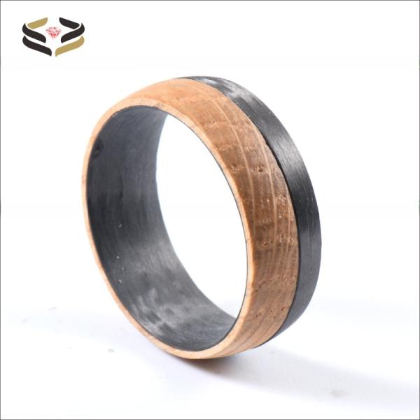 Cúpula de la boda Anillo de fibra de carbono negro Barril de whisky natural carbonizado de madera con incrustaciones para hombres