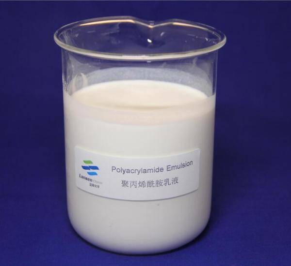 Da emulsão Cationic do Polyacrylamide do polímero da viscosidade 500-2000 águas residuais industriais