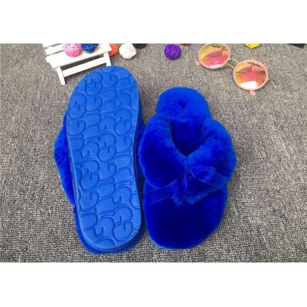Цвет пурпура свободного образца тапочки овчины стиля женщин новой модели тапочек шерстей овец неподдельный