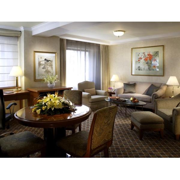 Modern Beech Wood Veneer Custom Hotel Furniture King Size With Dining Table Set