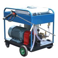 Máquina de limpieza con chorro de agua a alta presión de 500 bar para la eliminación de óxido y pintura en barcos y aplicaciones marinas