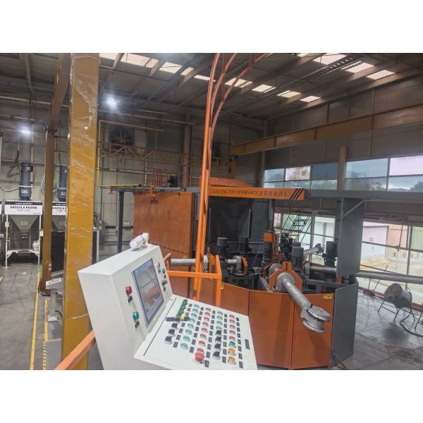 4-Arm Turret Rotational Molding Machine