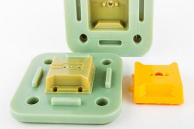 PET PVC Cast Plastic Parts Bottle Caps Customization Anodizing Finished