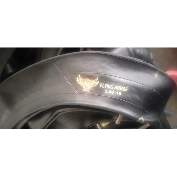 10.5 MPA Tensile Strength Motorcycle Tires with Nature Rubber/Butyl Rubber Inner Tubes