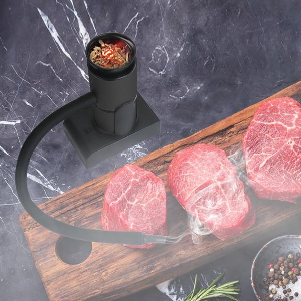 Plastic Utensils and Handheld Smoke Generator for Smoke Generation in Molecular Cuisine