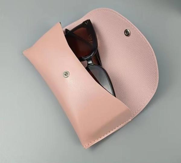 2025 new hot stylish soft sunglasses case /pouch from manufacture