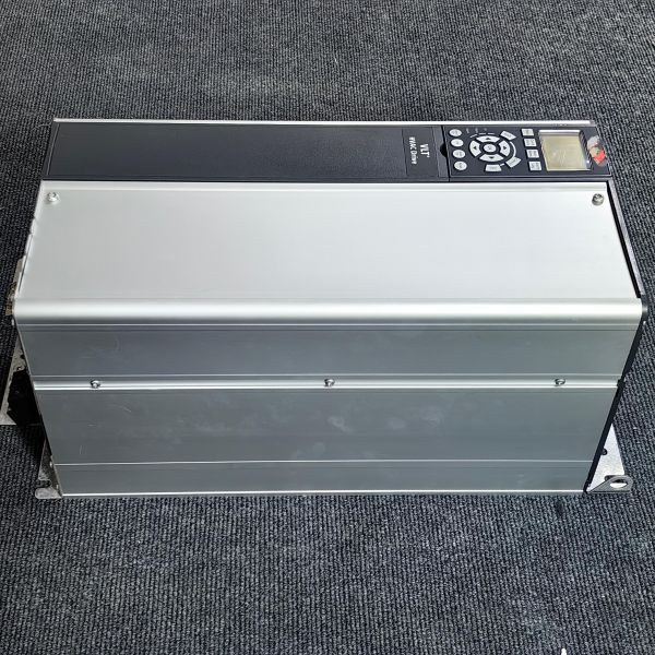 Original Danfoss VLT FC-302P18KT5E20H2X 18.5kW Frequency Converter VFD for Crane & Hoist 131U0257