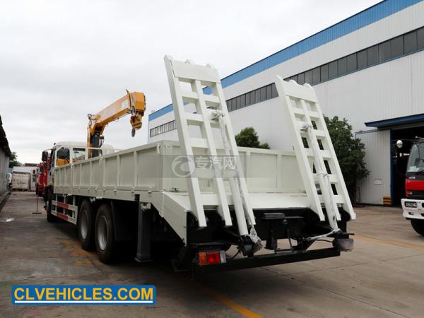FVZ 300hp ISUZU Truck Mounted Crane 15m Telescopic Boom Crane Truck