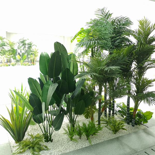 Зеленые в горшке крытые орнаменты места отдыха ландшафта угла ладони путешественников