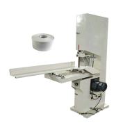 Machine de découpe manuelle de rouleaux de papier toilette à faible coût et facile à utiliser