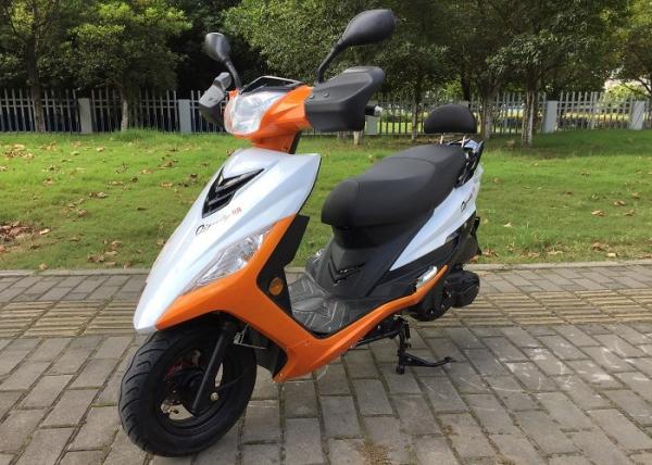 4 Stroke Gas Motor Scooter Durable Reliable Anti Skid Hydraulic Shock 125cc