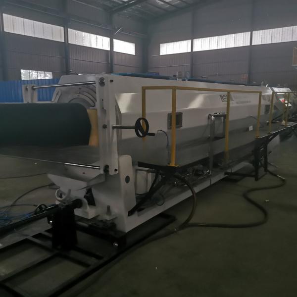 Produzir eficientemente tubos de HDPE com a nossa máquina de extrusão de plástico de escape de PE