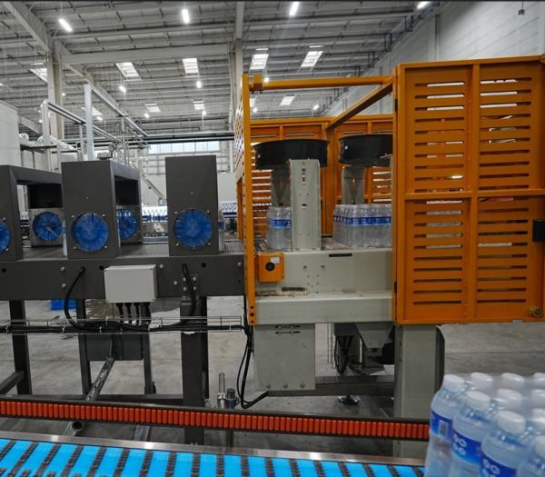 Customized Model Industrial Shrink Wrapping Machine For Bottled Water
