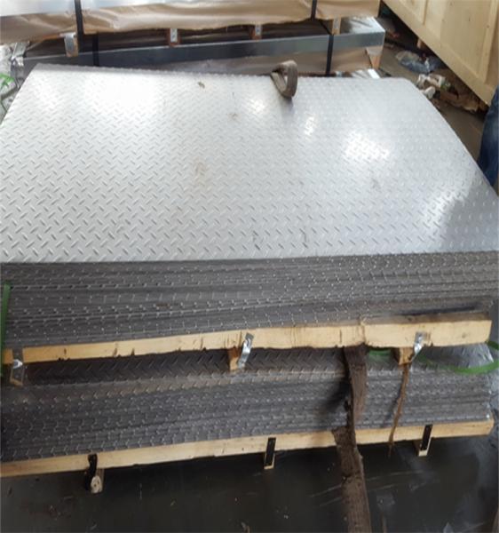 0.8mm Thickness Stainless Steel Plate Sheet Hairline ASTM 304 Cold Rolled 100mm