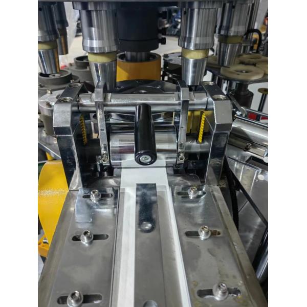 Tasse de papier complètement automatique faisant à machine la machine comestible