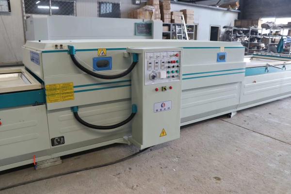 PVC Foil Vacuum Membrane Press Machine , Double Table Vacuum Coating Equipment