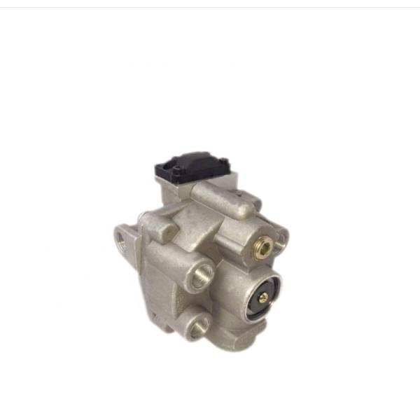 Relay Valves Four Port Emergency Relay Valve KN30200 KN30100 for Heavy Duty Truck
