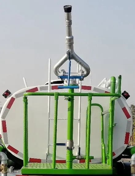 Dongfeng 9-Tonne Pure Electric Sprinkler Truck Eco-Friendly Solution for Modern Cities' Road Hydration