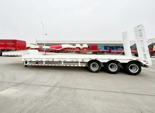Jost Kingpin Three-Axle 40-60ton Lowbed Trailer For Large Equipment Transport Customizable