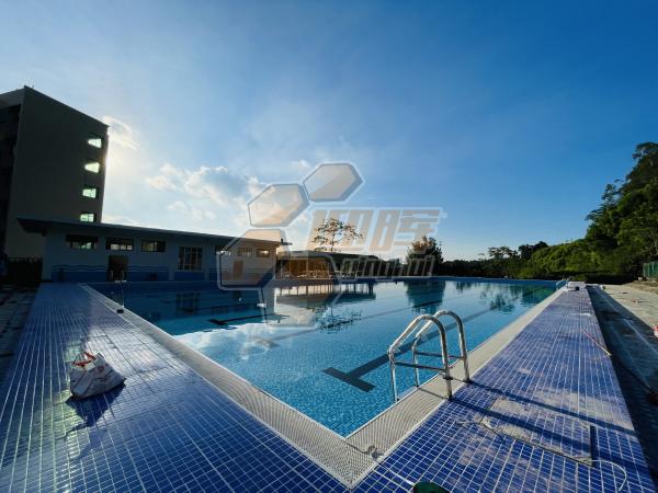 Custom Outdoor Competition Swimming Pool No Diving Boards Racing Swimming Pool