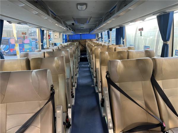 Transmissão manual Autocarros pré-propriedade 47 lugares Euro 4 LHD Autobus turístico de segunda mão