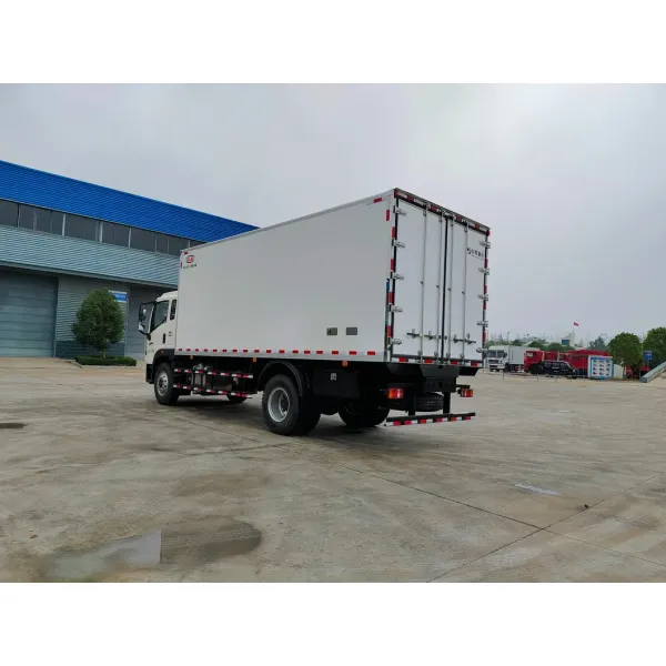 Sinotruk 20t Refrigerated Truck for Fresh Seafood Delivery