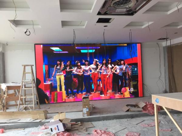 Ультра HD Малый пич Настраиваемый 128x128 Dot Matrix Внутренний светодиодный модуль P1.923 LED HD Signage
