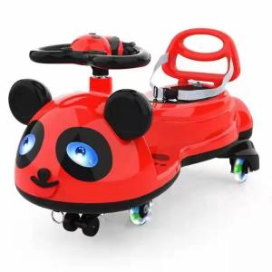 Crianças concebidas pelo panda montam carros balançadores resistentes à abrasão
