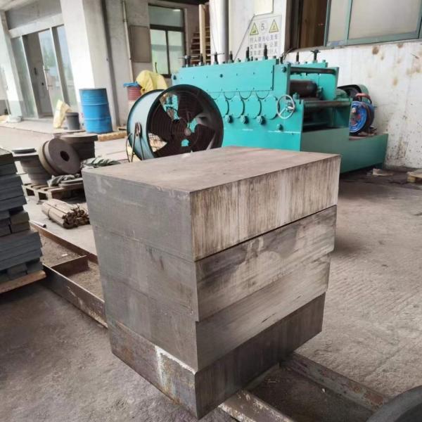 ASTM Standard Forged Stainless Steel Plate / Square Plate Round Plate Thickness 10 - 200mm