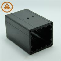 Section creuse carrée en aluminium noire résistante à l'usure pour le champ électronique