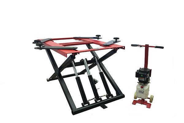 2800KG Lifting Capacity Mobile Scissor Lift , Scissor Lift Platform Dual Cylinders